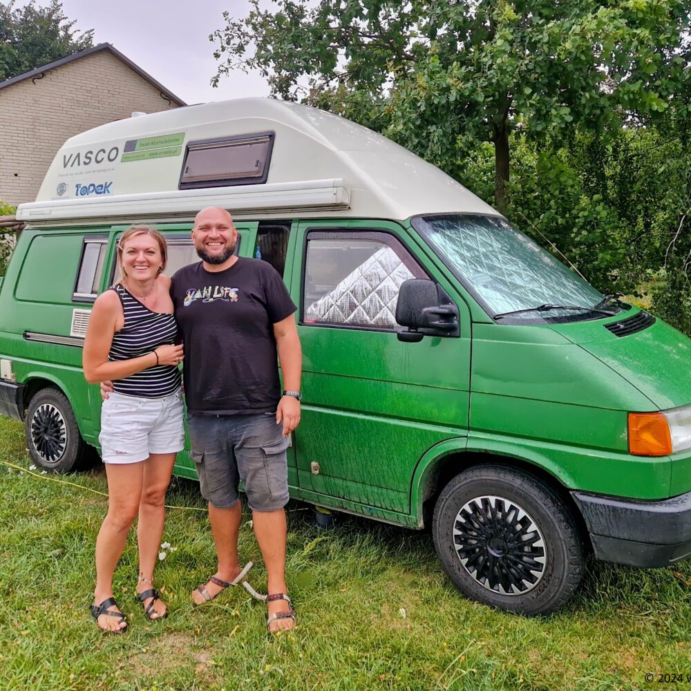 Aldona and Daniel from KamperManiak visiting us Aldona and Daniel from KamperManiak visiting us